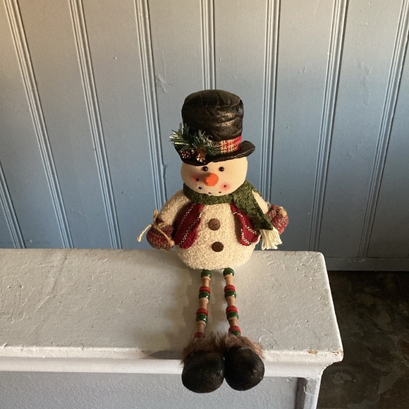 NWT- 19”x 9”-Precious Snowman ⛄️ Sitter Decoration w/ Wood Beaded Dangling Legs - Picture 11 of 16